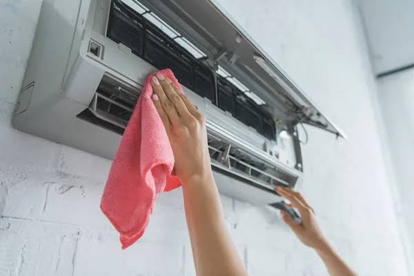 Service AC vs Cuci AC: Apa Bedanya? Jangan Sampai Salah Pilih!